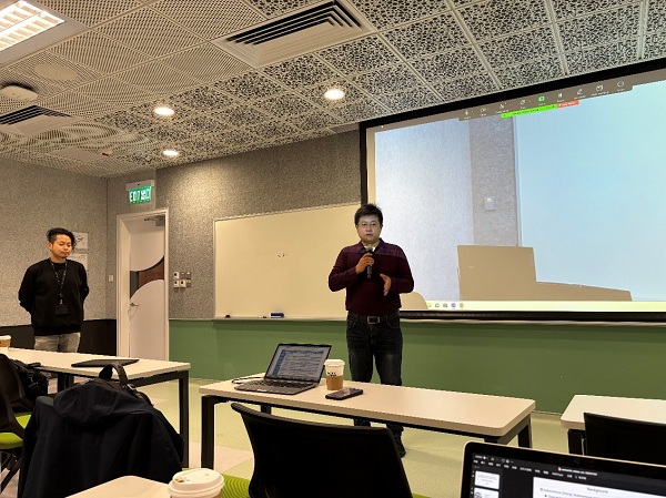 1732693865886072771.jpg 00.jpg