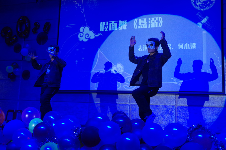 江恩铭-2.png